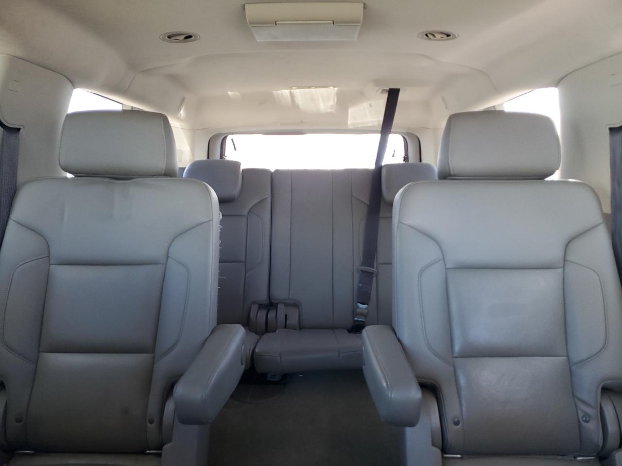 Chevrolet Suburban K1500 Lt Image 6