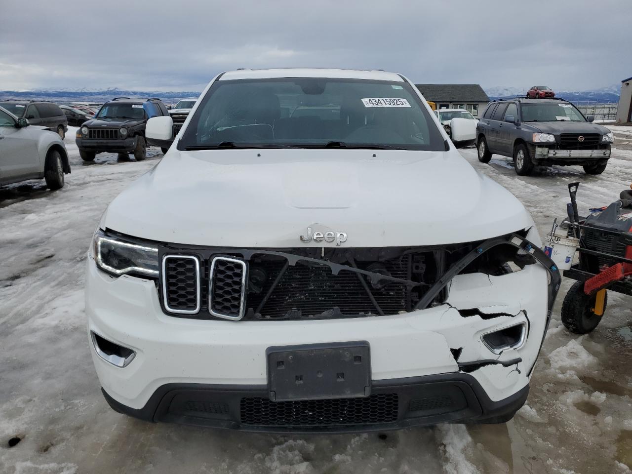 Jeep Grand Cherokee Laredo E Image 13