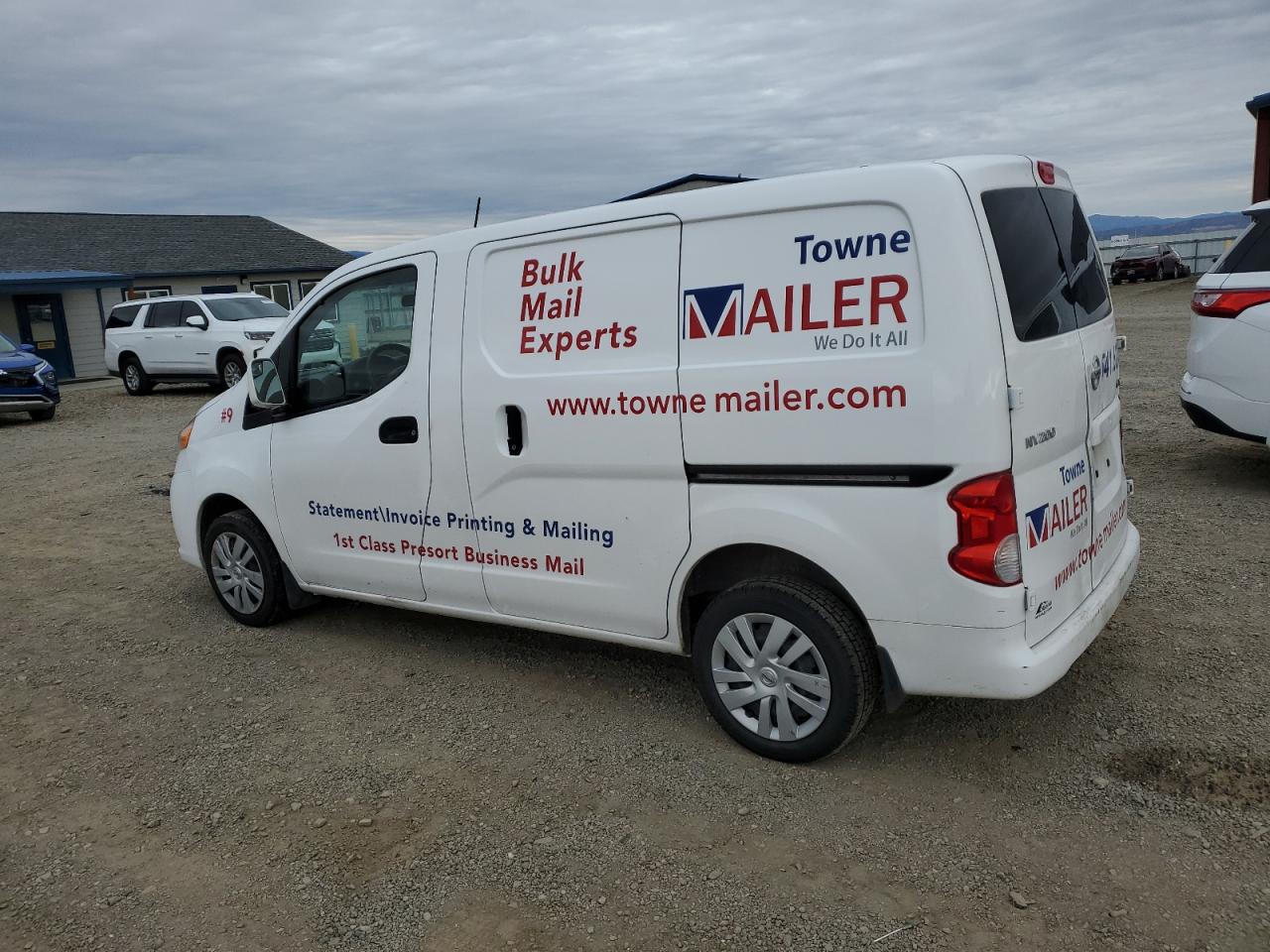 Nissan Nv 2.5s Image 8