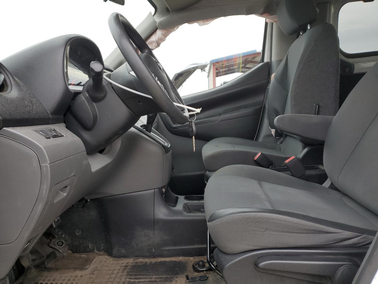 Nissan Nv 2.5s Image 5