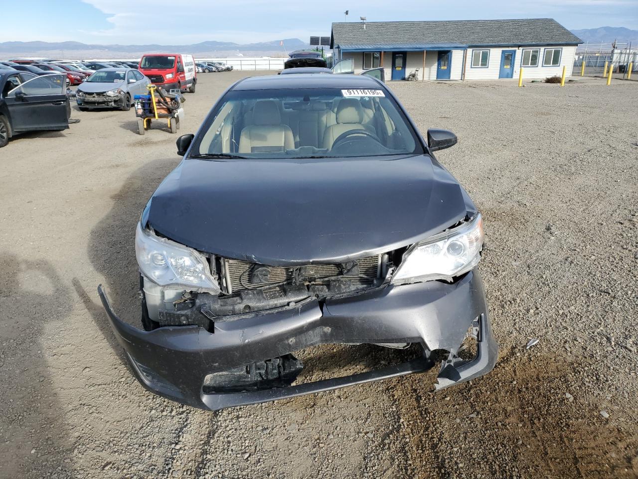 Toyota Camry Base Image 8