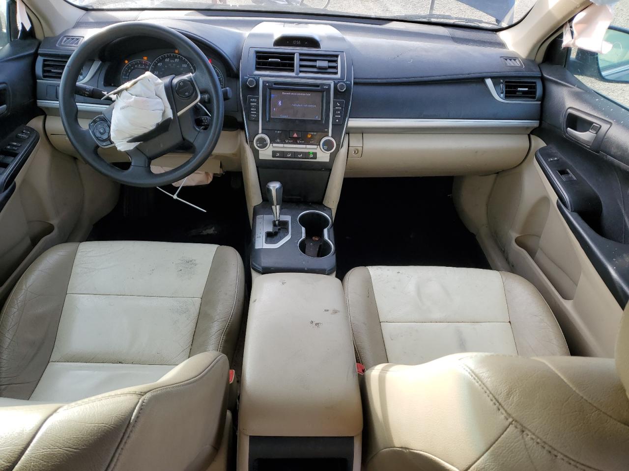 Toyota Camry Base Image 7