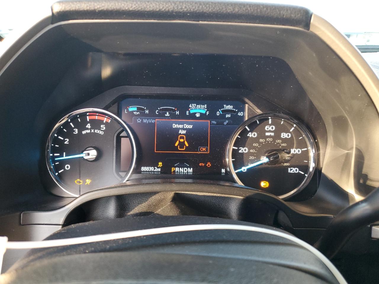 Ford F-350 Super Duty Image 9