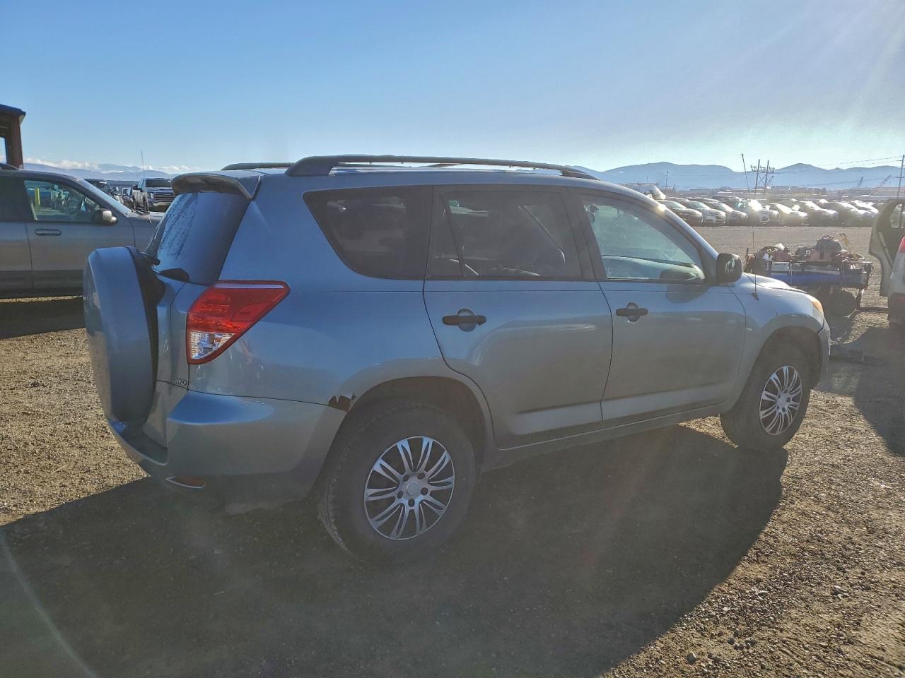 Toyota RAV4 Image 12