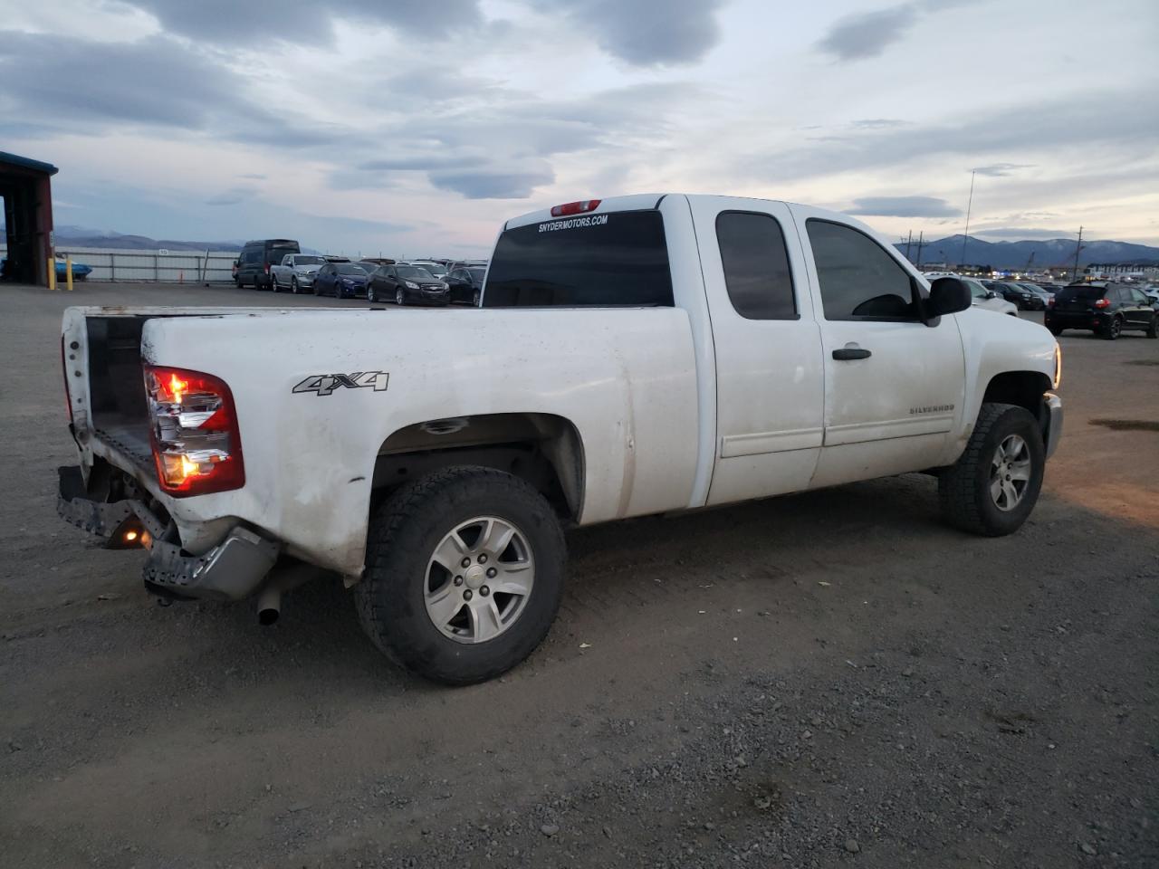 Chevrolet Silverado K1500 Lt Image 3