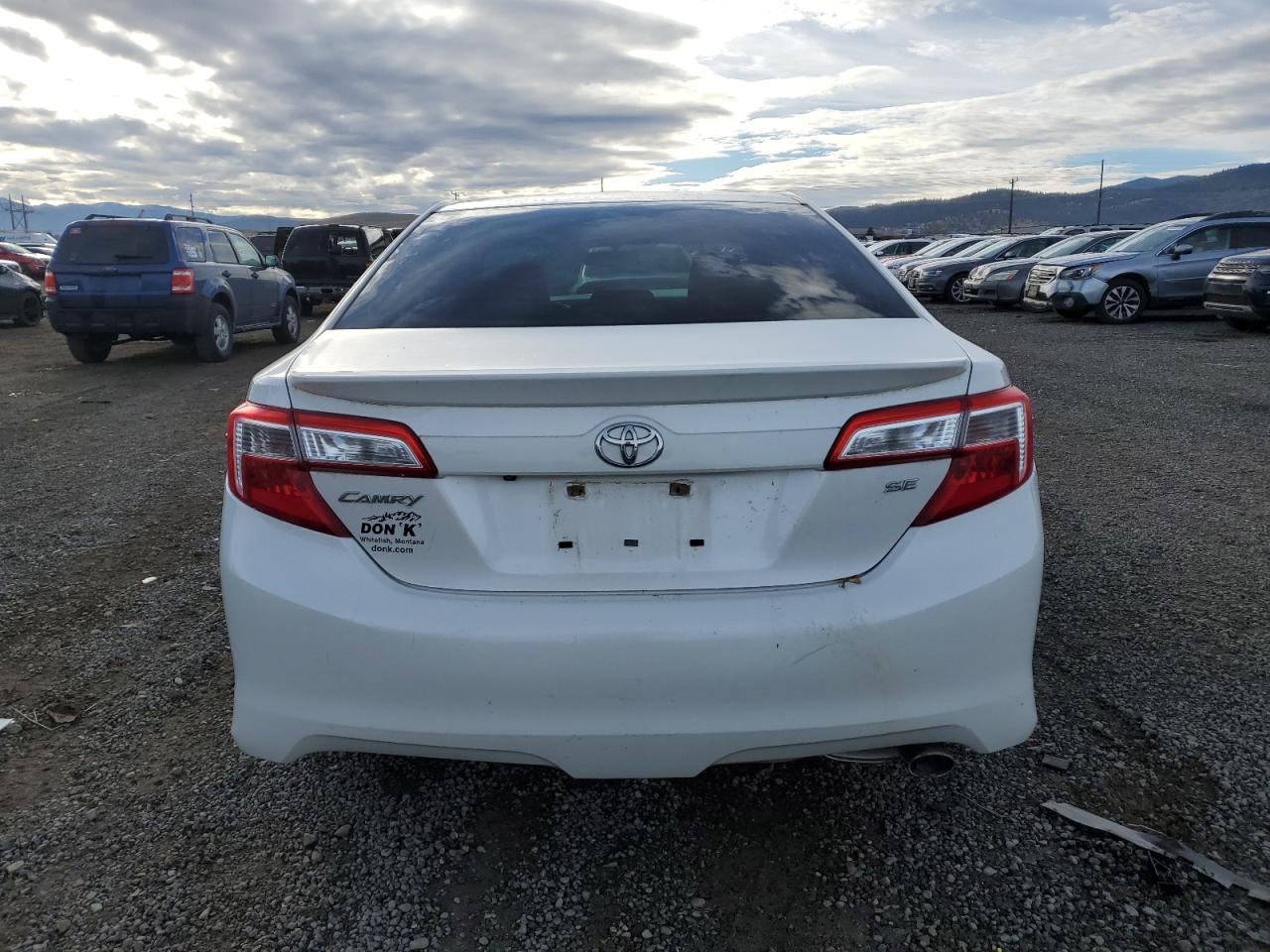 Toyota Camry L Image 12