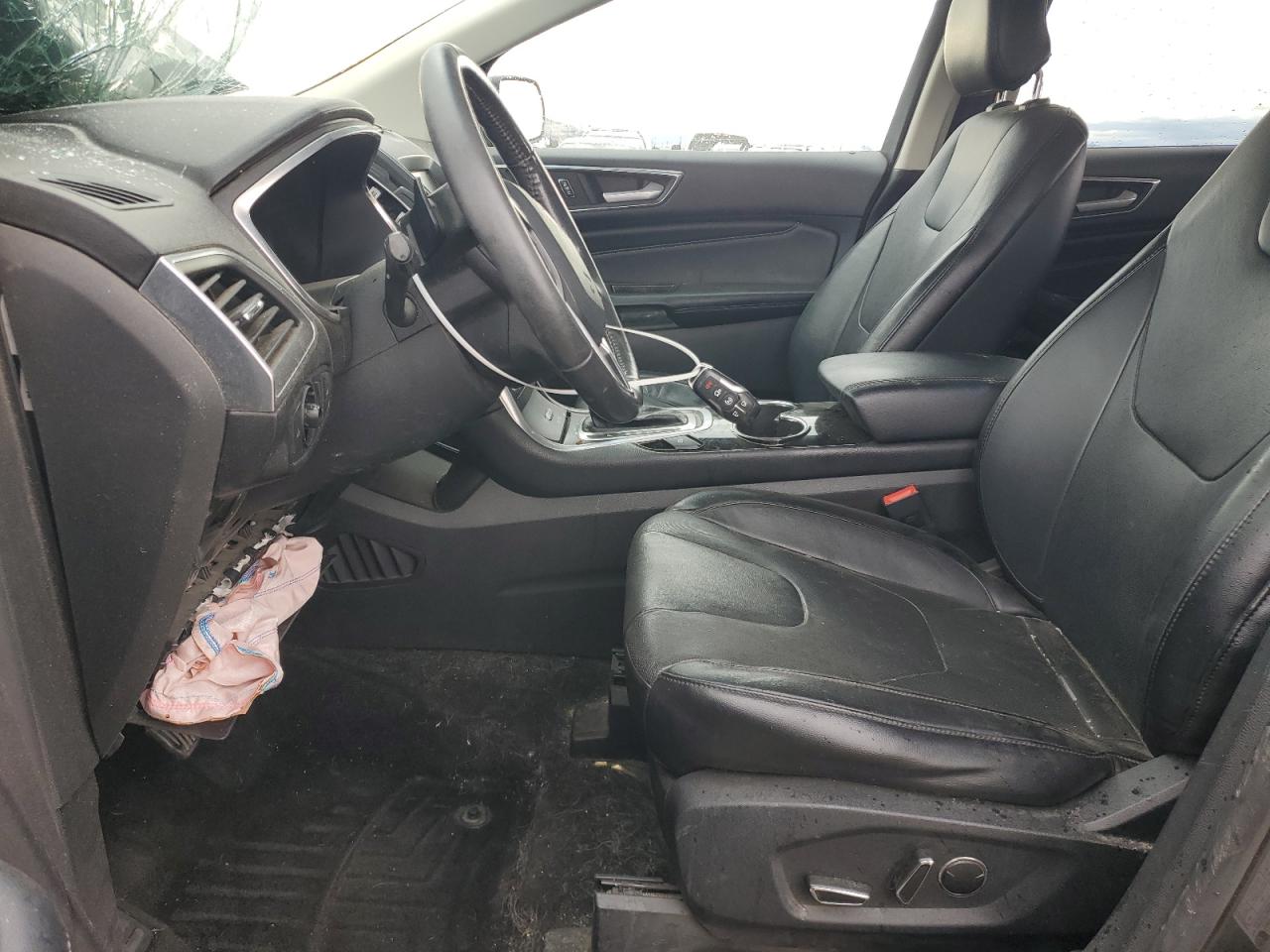 Ford Edge Titanium Image 11