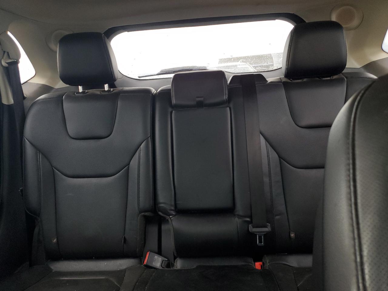 Ford Edge Titanium Image 13