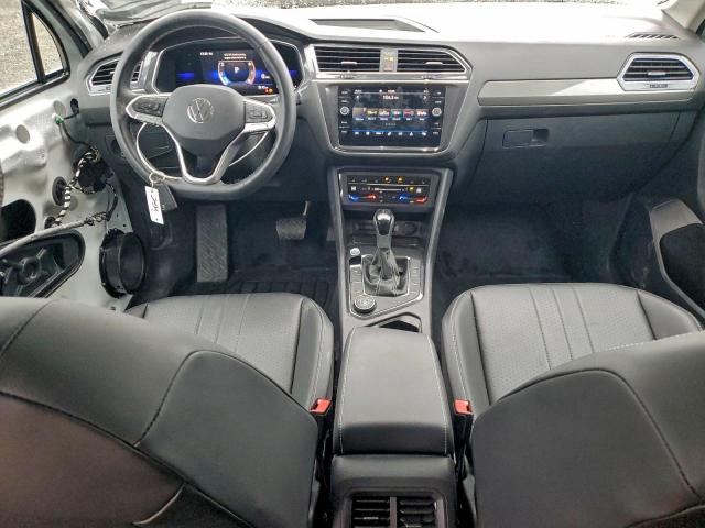 Volkswagen Tiguan Se Image 9