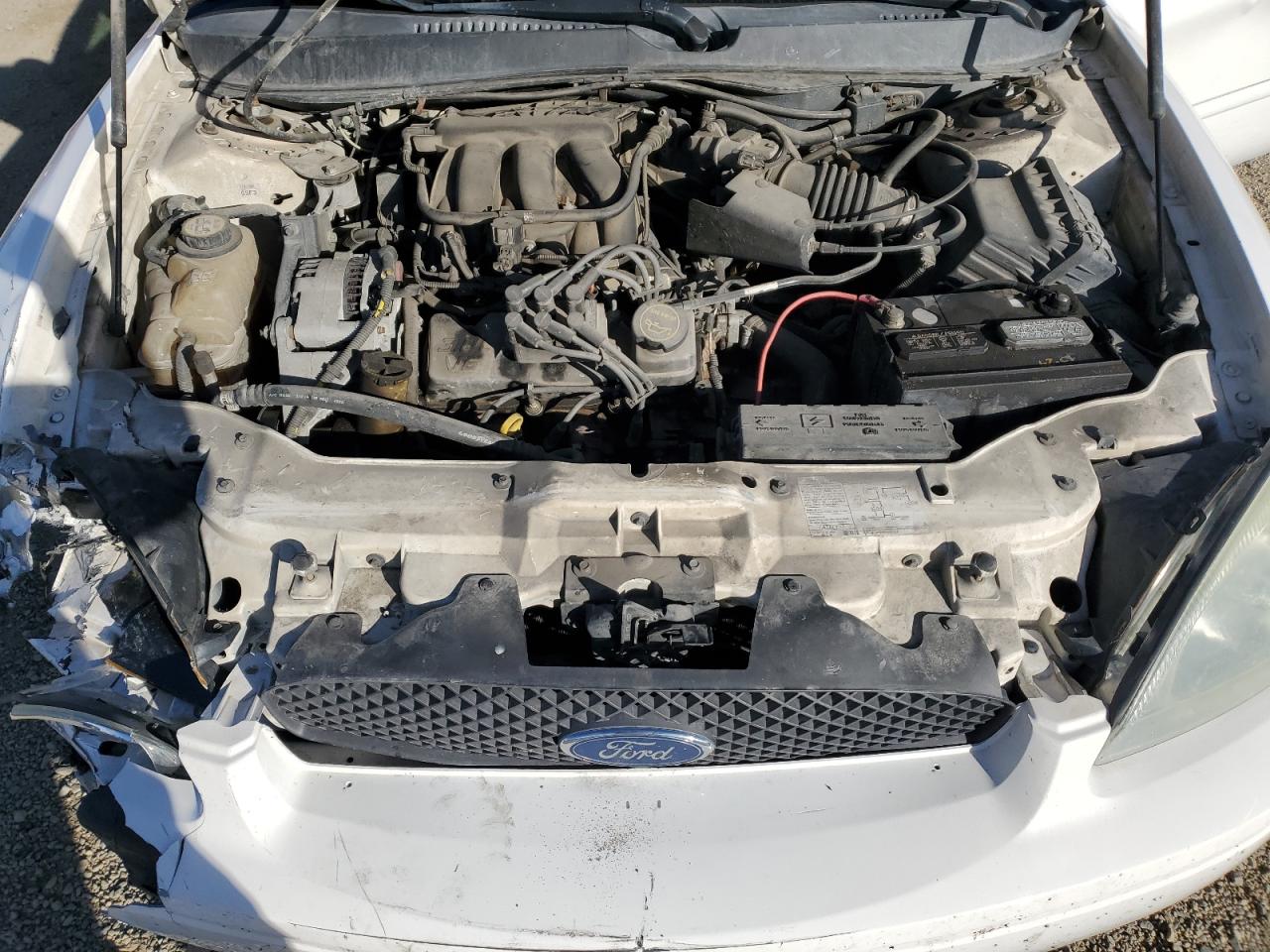Ford Taurus Sel Image 12