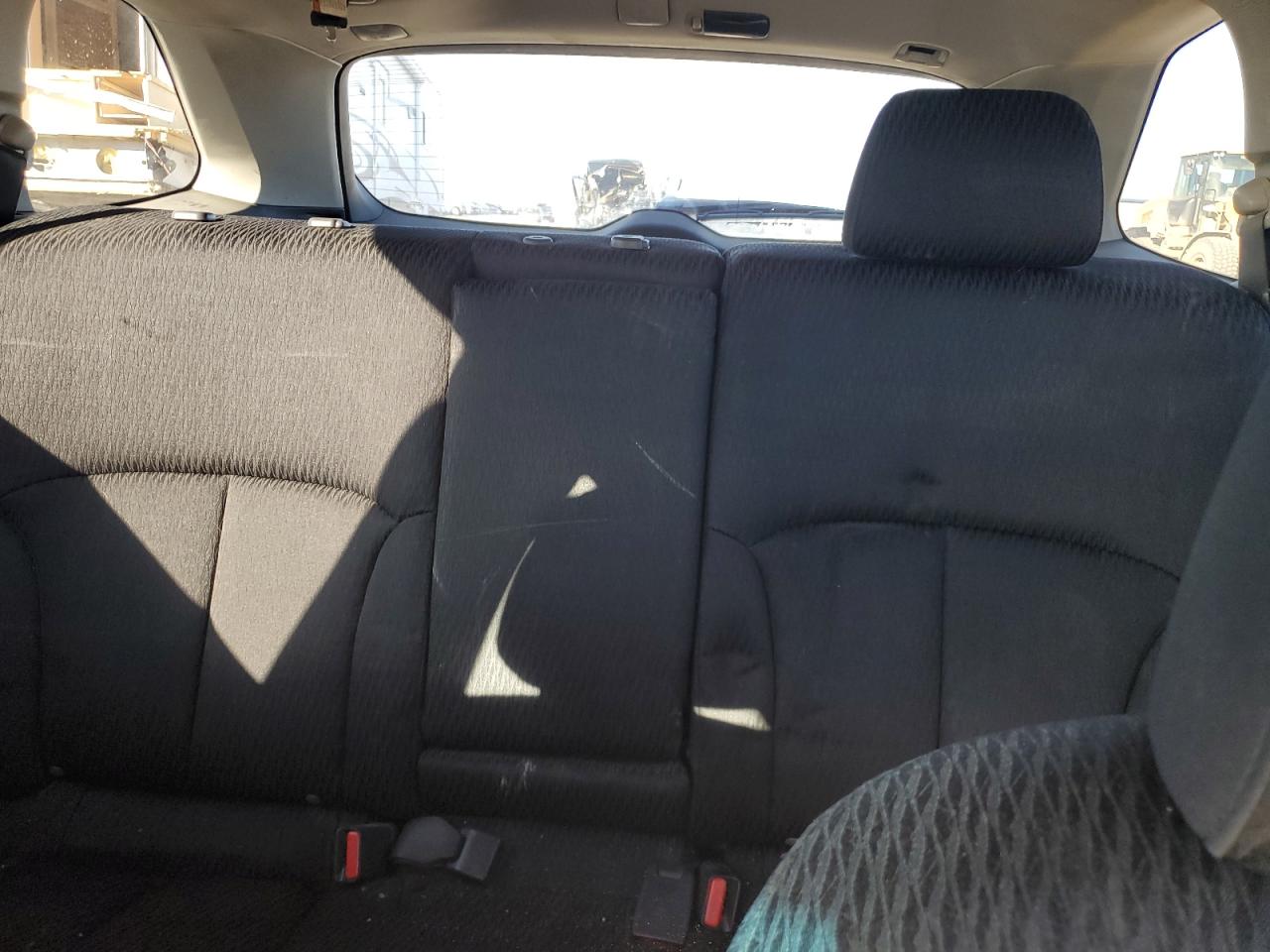 Subaru Outback 2.5i Premium Image 12