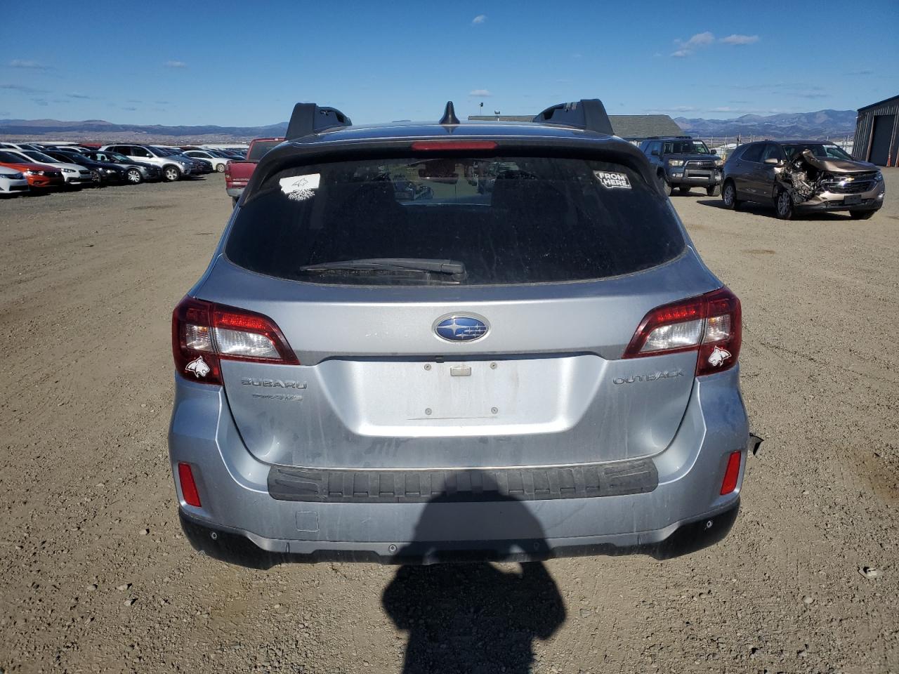 Subaru Outback 2.5i Limited Image 3