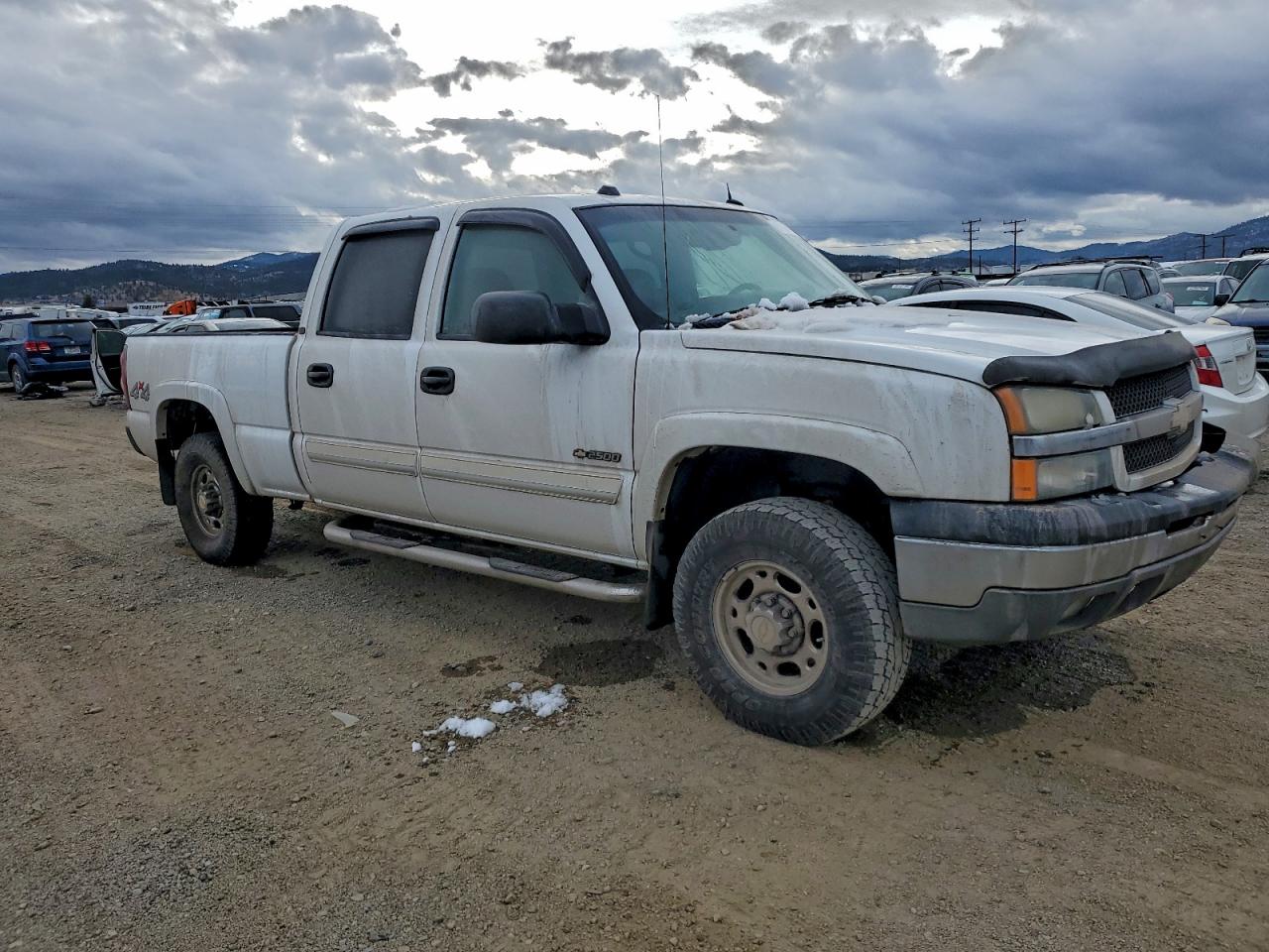 Chevrolet Silverado K2500 Image 4