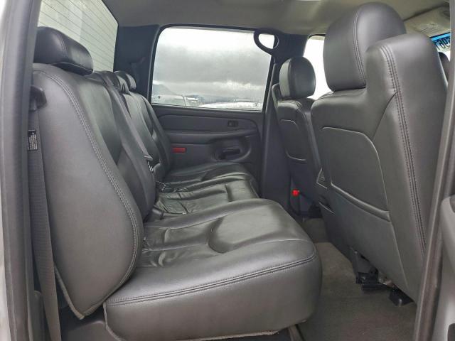 Chevrolet Silverado K2500 Image 12