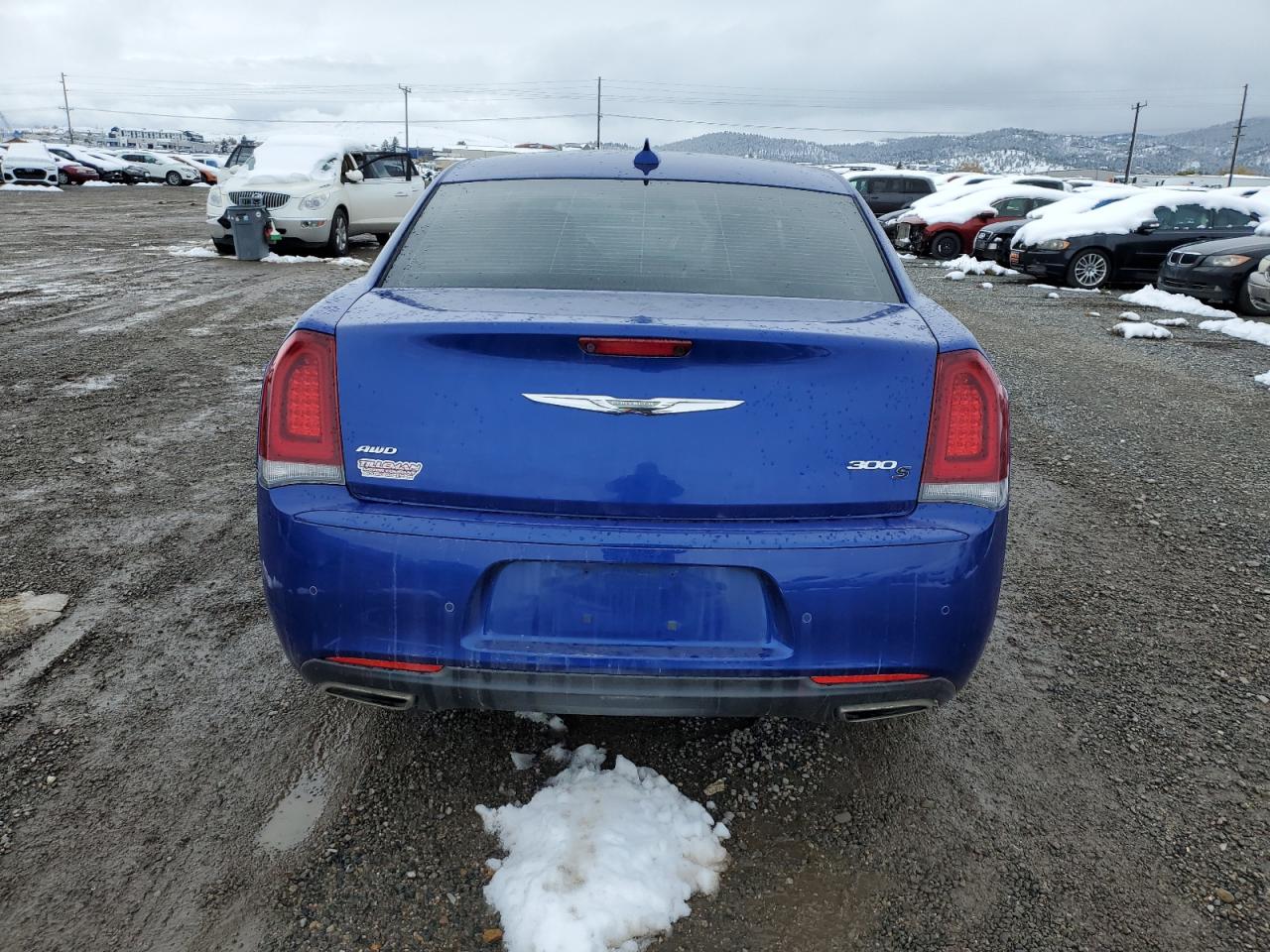 Chrysler 300 S Image 6