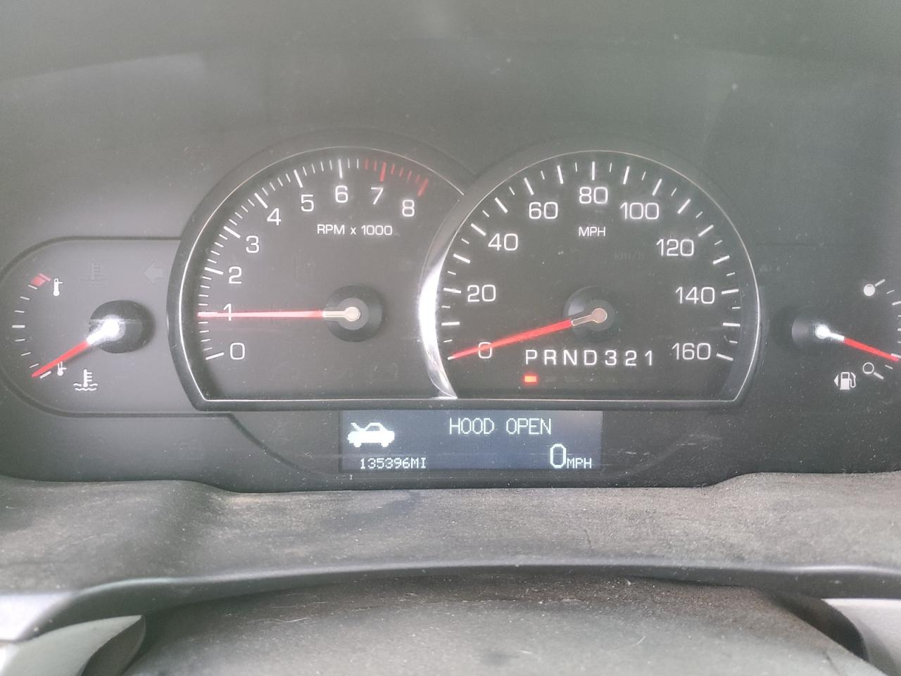 Cadillac DTS Luxury Collection Image 3