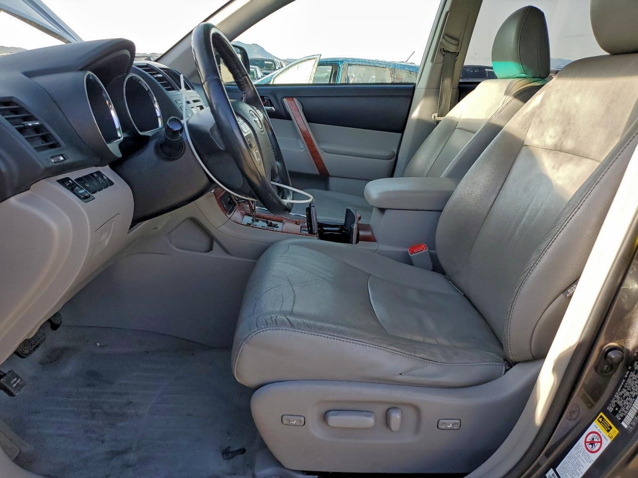 Toyota Highlander Limited Image 7