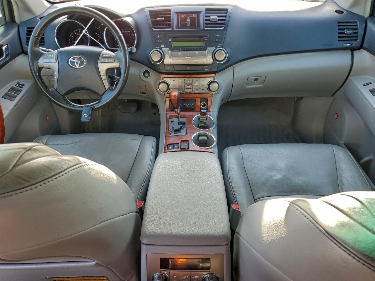 Toyota Highlander Limited Image 9