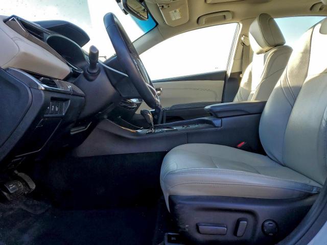 Toyota Avalon Hybrid Image 12