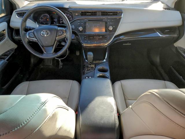 Toyota Avalon Hybrid Image 4