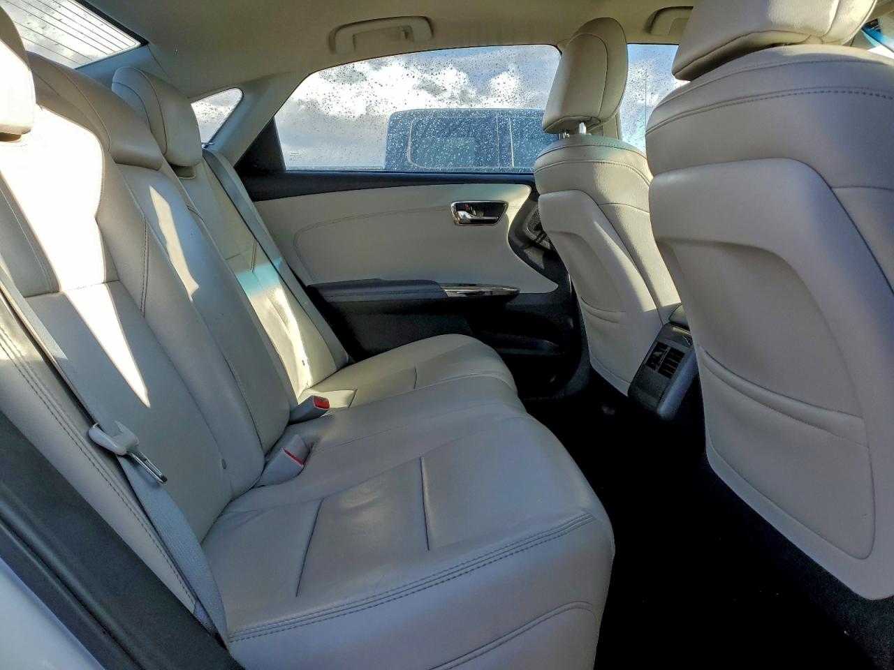 Toyota Avalon Hybrid Image 9