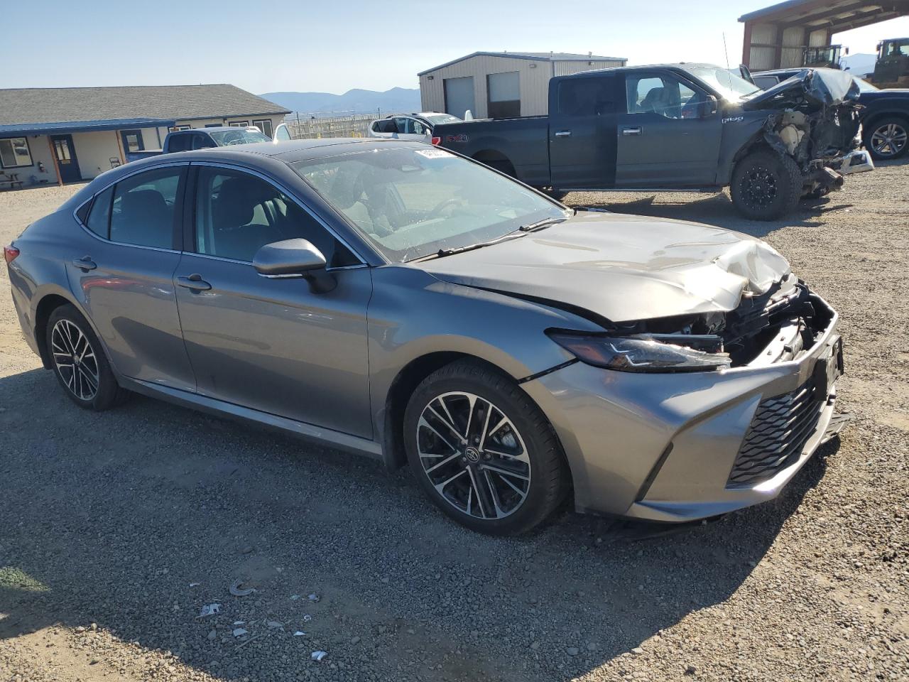 Toyota Camry Xse Image 2
