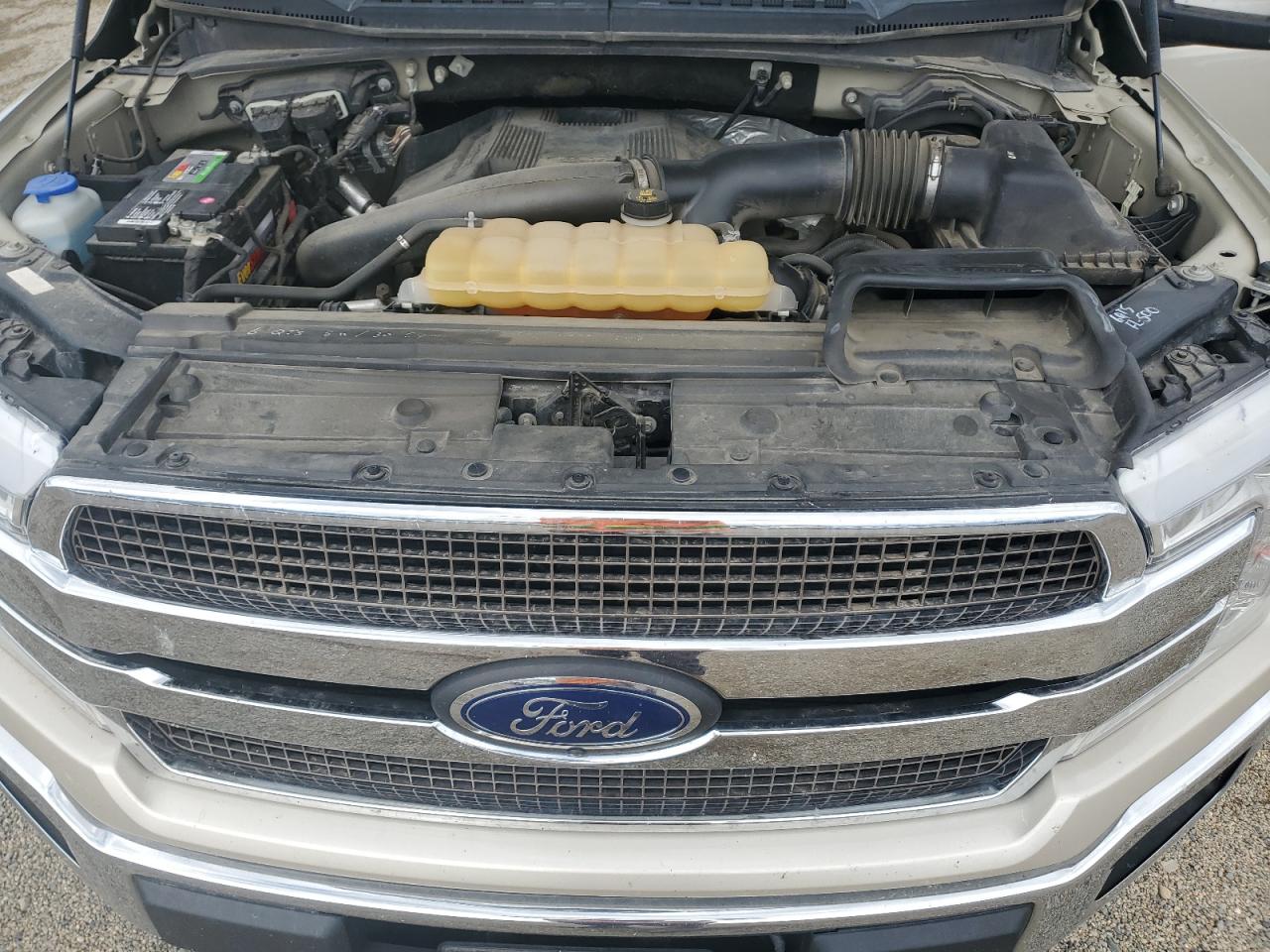 Ford F-150 Supercrew Image 3