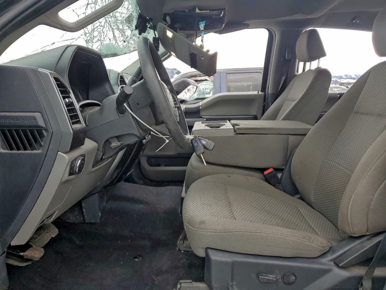 Ford F-350 Super Duty Image 3