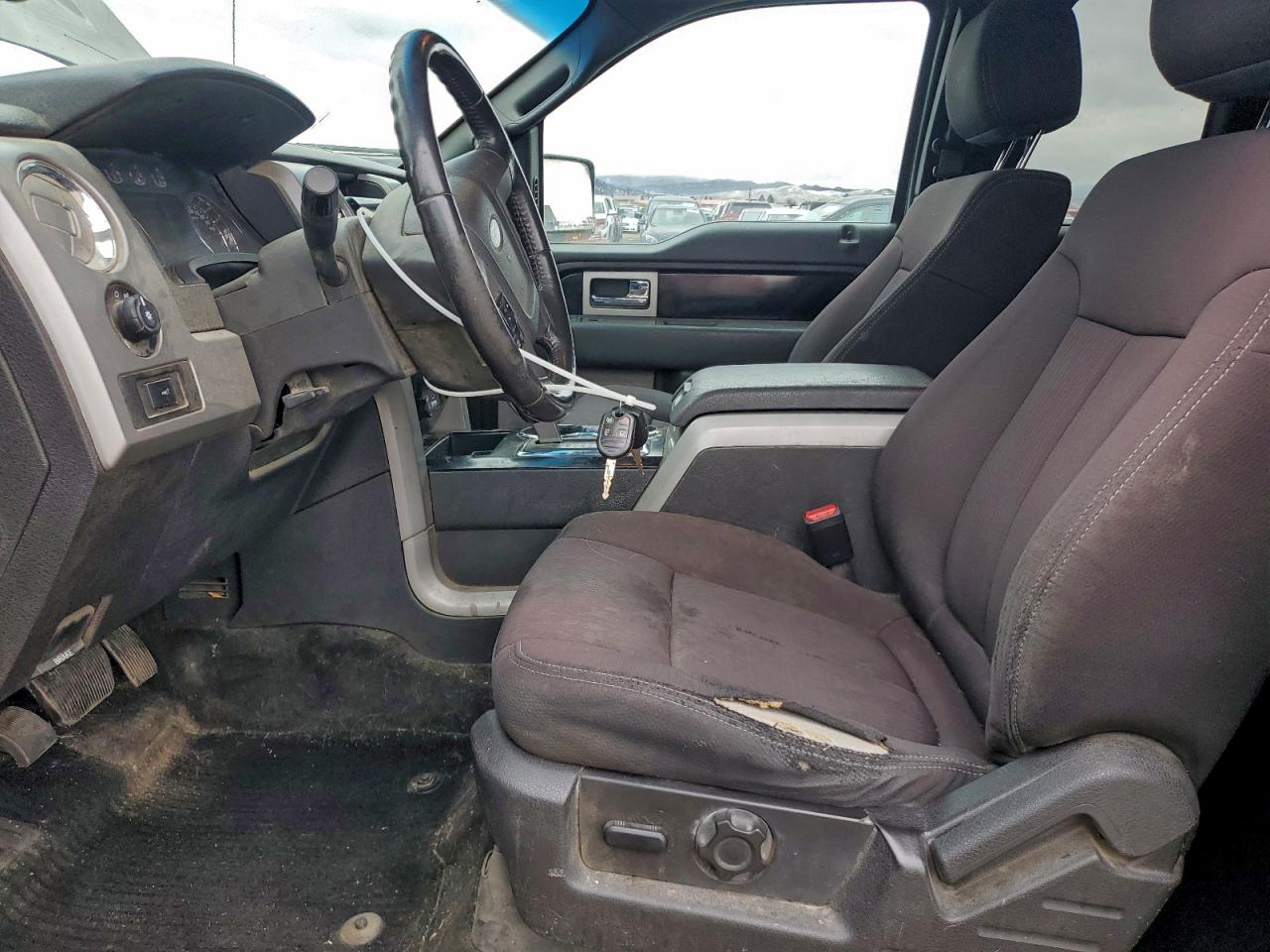 Ford F-150 Super Cab Image 11