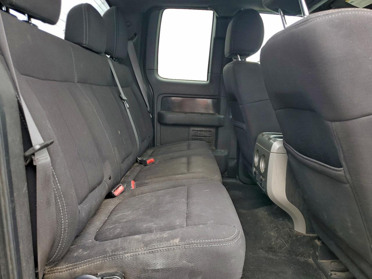 Ford F-150 Super Cab Image 4