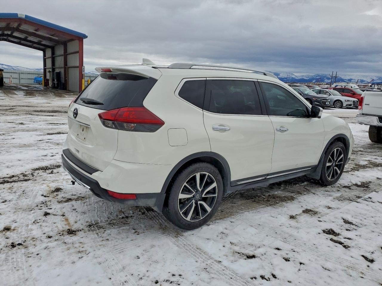 Nissan Rogue S Image 9