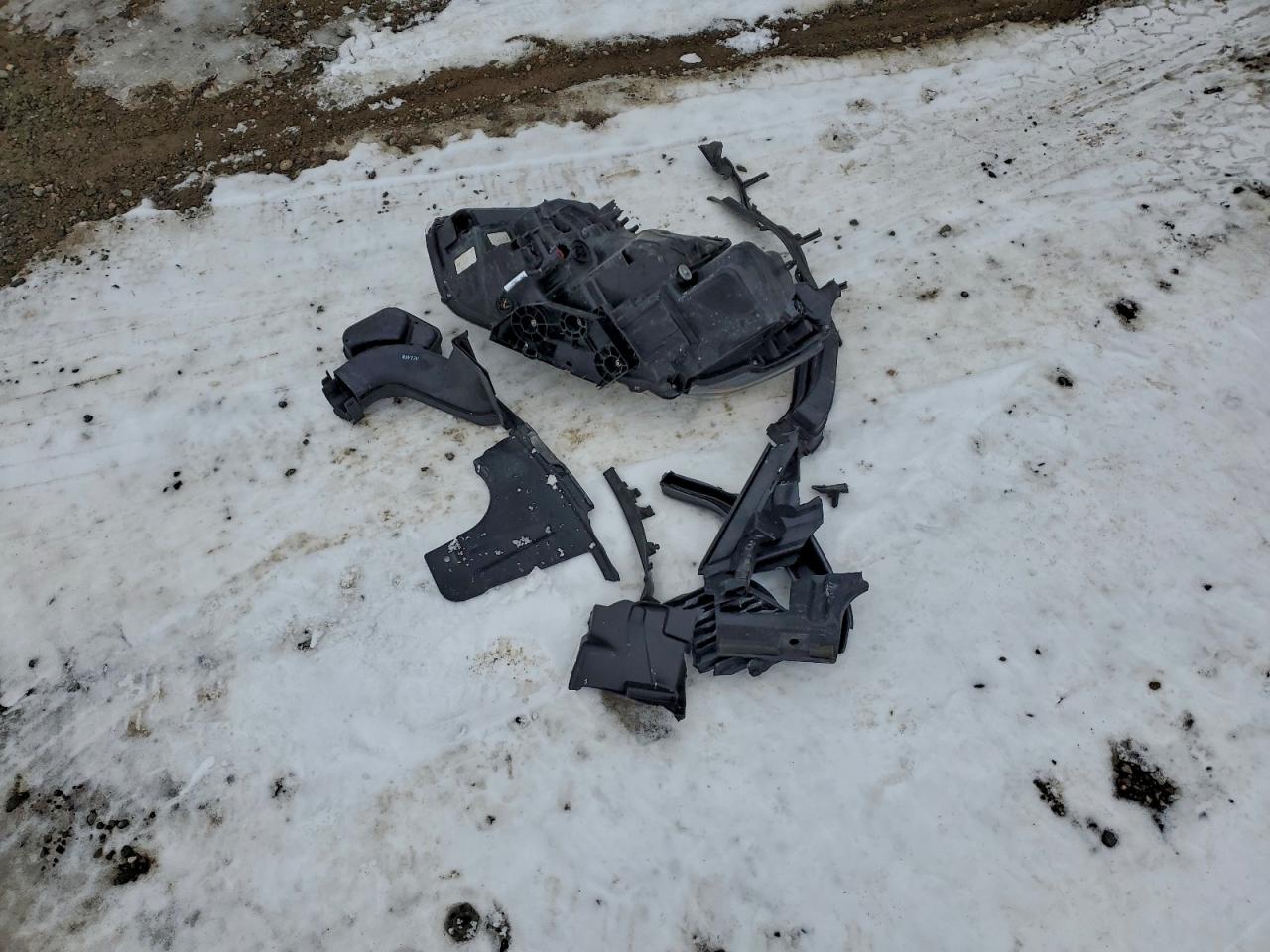 Nissan Rogue S Image 8