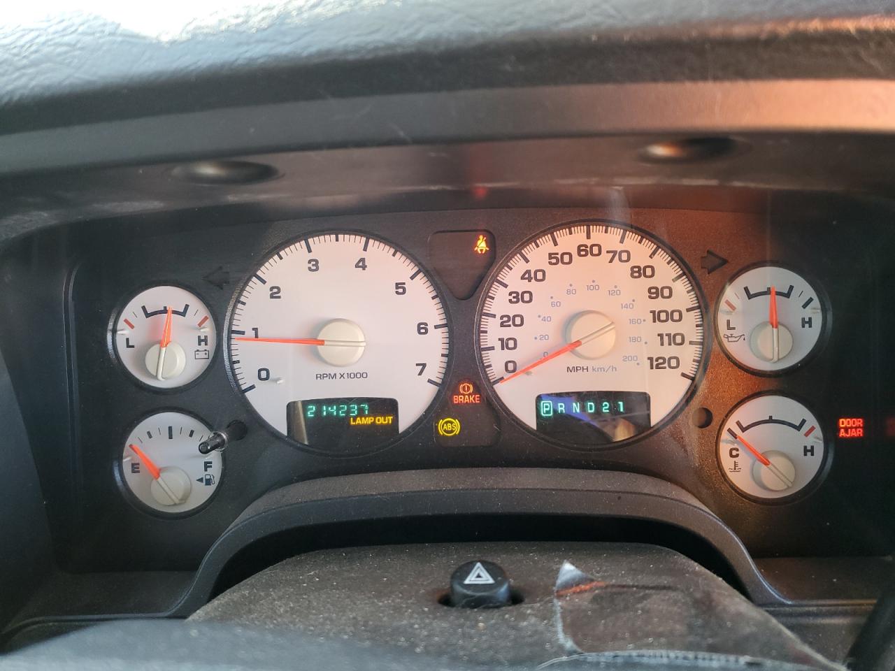 Dodge Ram 1500 St Image 8