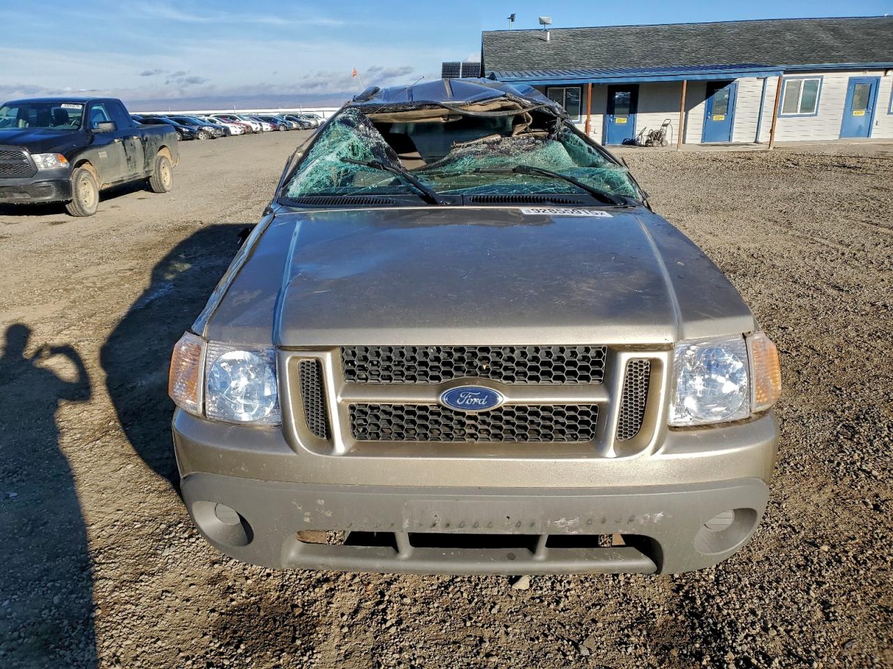 Ford Explorer Sport Image 9