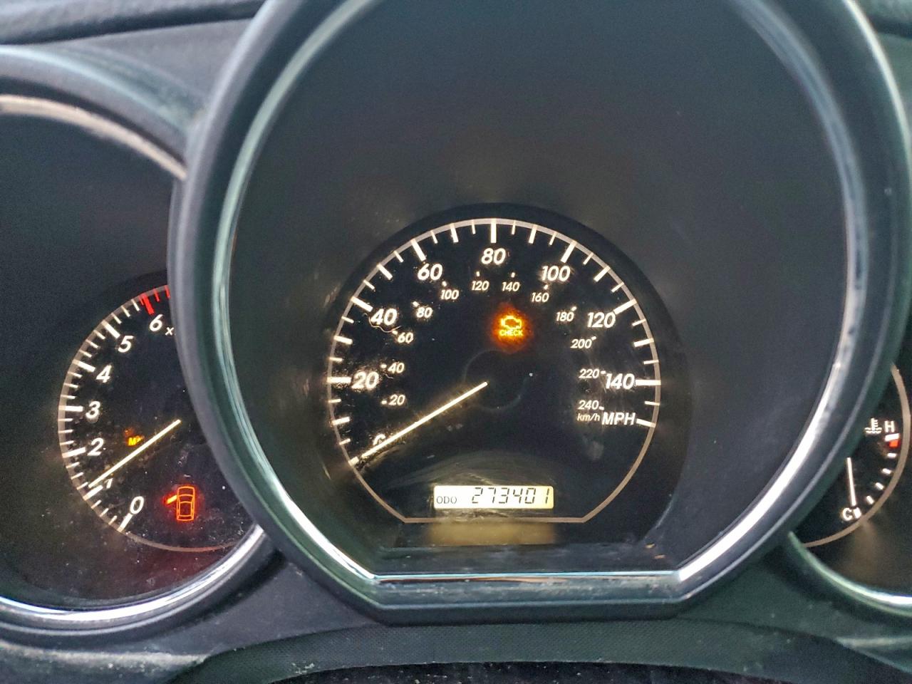 Lexus RX 330 Image 12