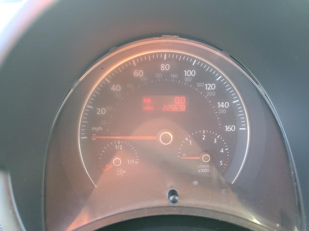 Volkswagen Beetle Tdi Image 3