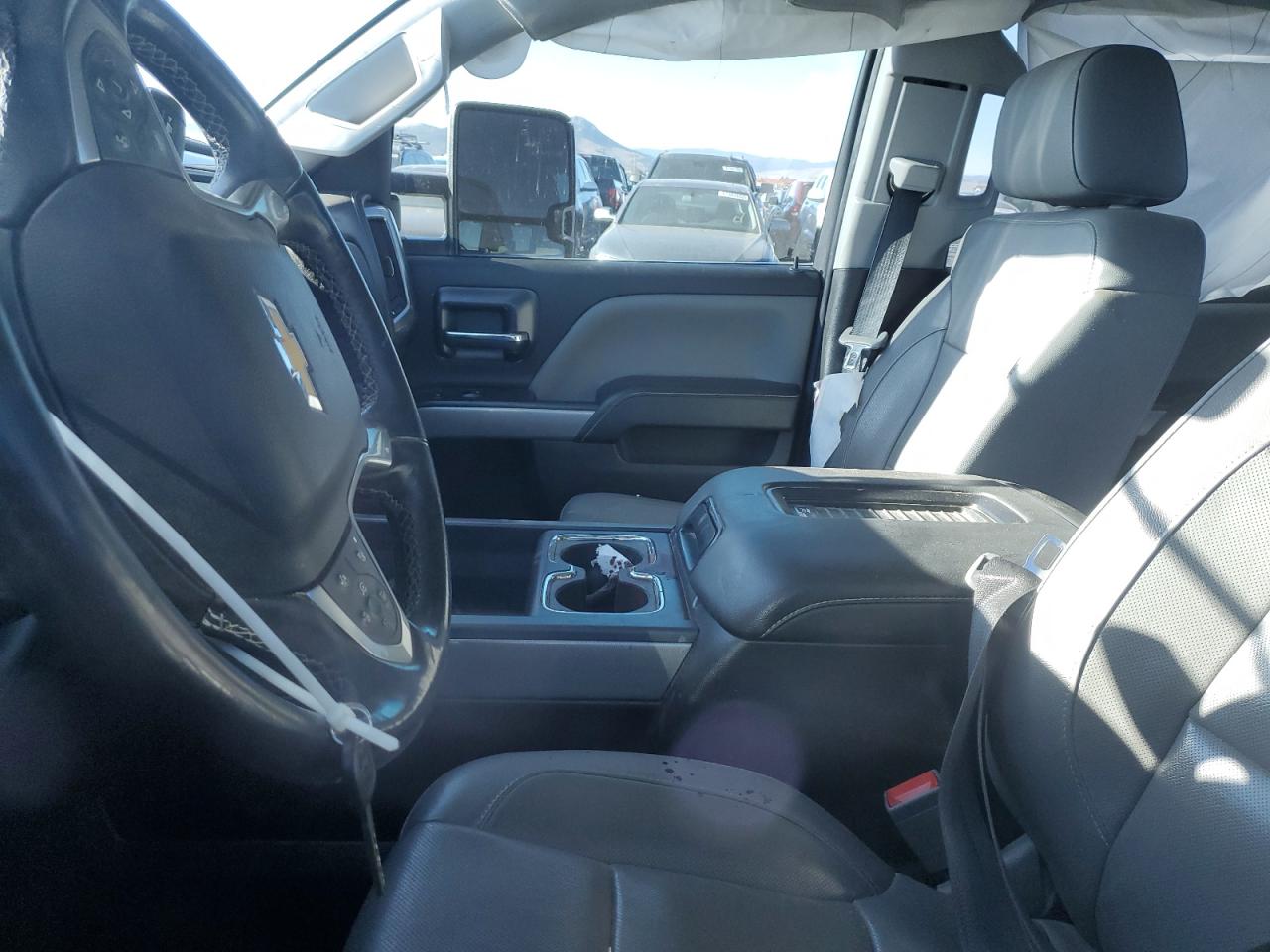 Chevrolet Silverado K2500 Heavy Duty Ltz Image 5