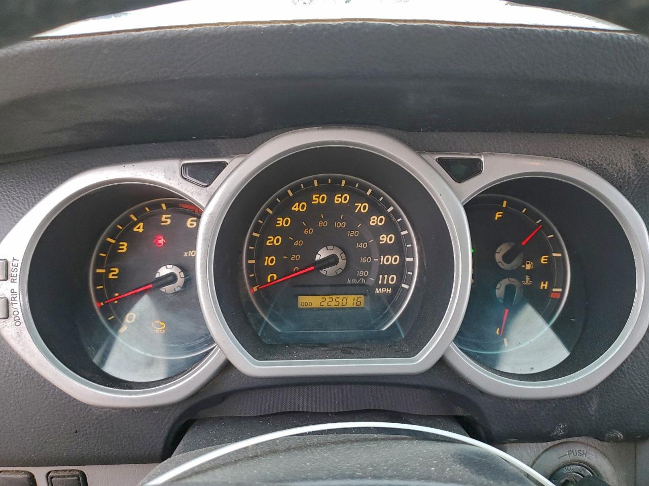 Toyota 4Runner Limited Image 7