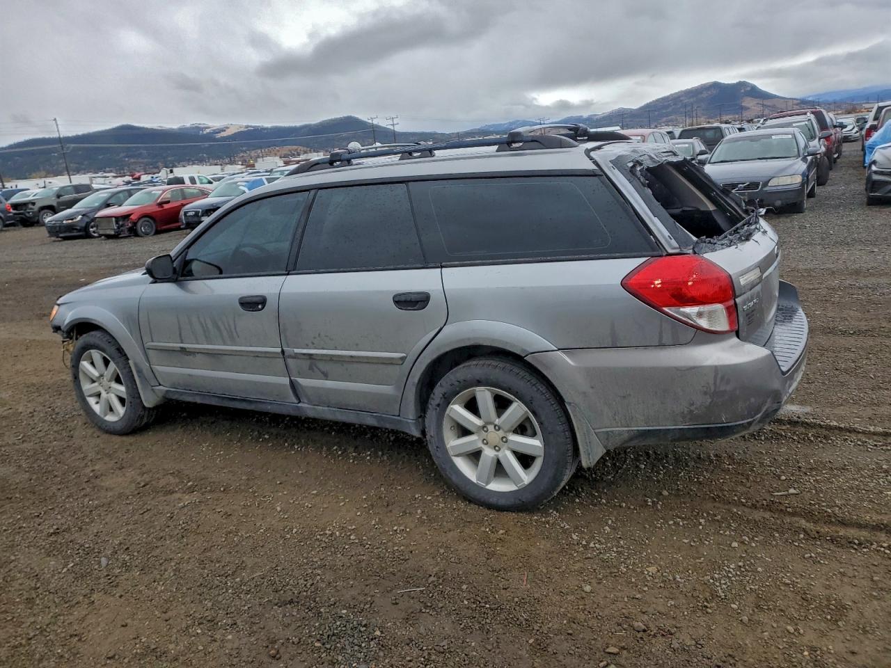 Subaru Outback 2.5i Image 2