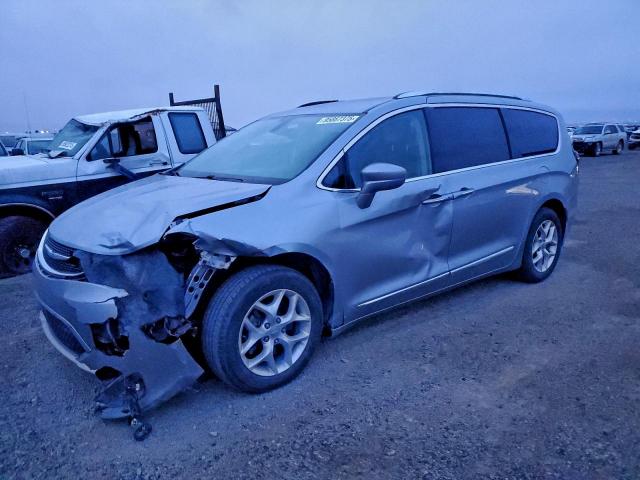  Salvage Chrysler Pacifica