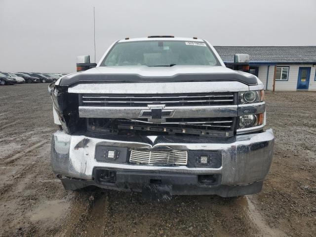 Chevrolet Silverado K2500 Heavy Duty Image 4