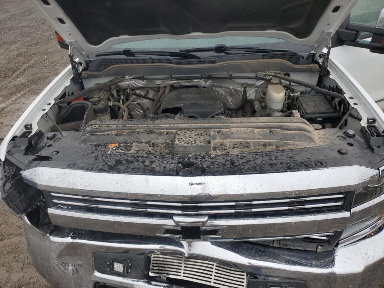 Chevrolet Silverado K2500 Heavy Duty Image 10