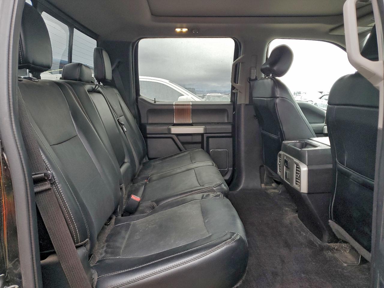 Ford F-150 Supercrew Image 10