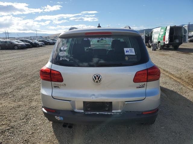 Volkswagen Tiguan S Image 4