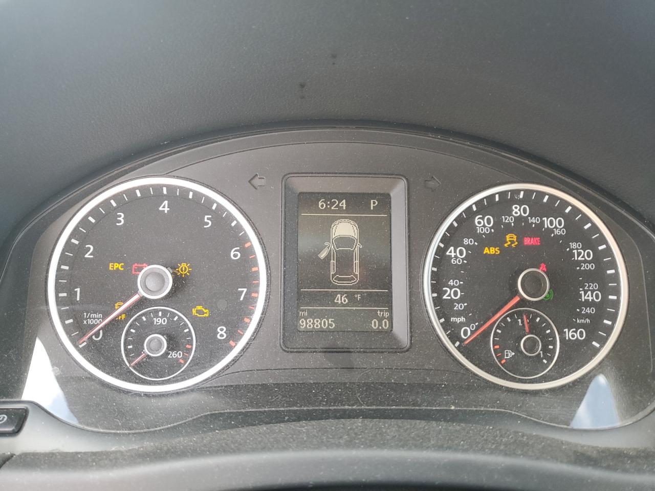 Volkswagen Tiguan S Image 7