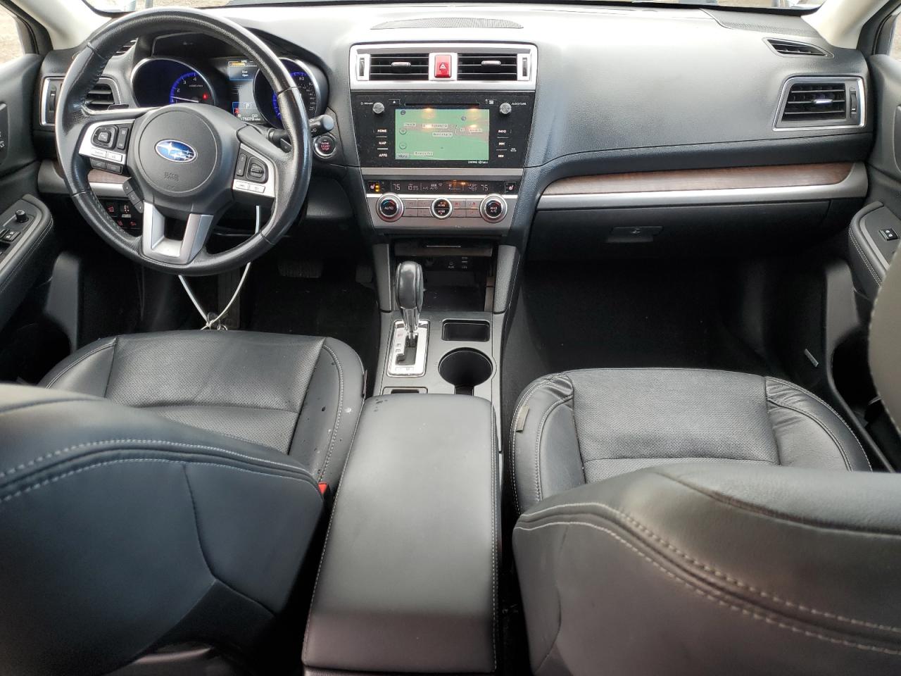 Subaru Outback 2.5i Limited Image 12