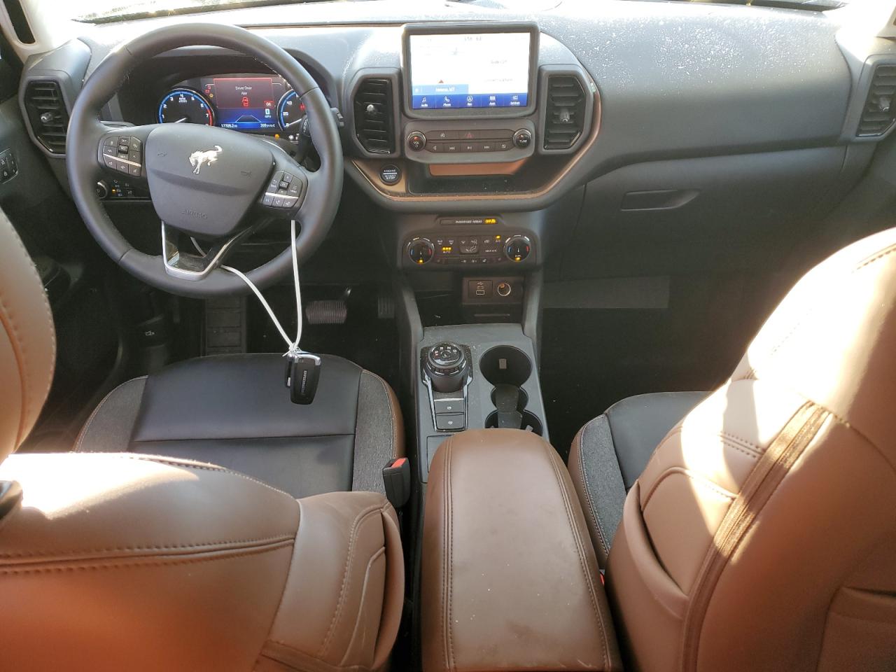 Ford Bronco Outer Banks Image 13