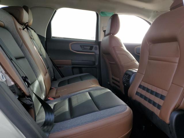 Ford Bronco Outer Banks Image 8