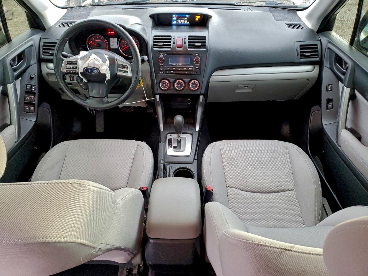 Subaru Forester 2.5i Image 10