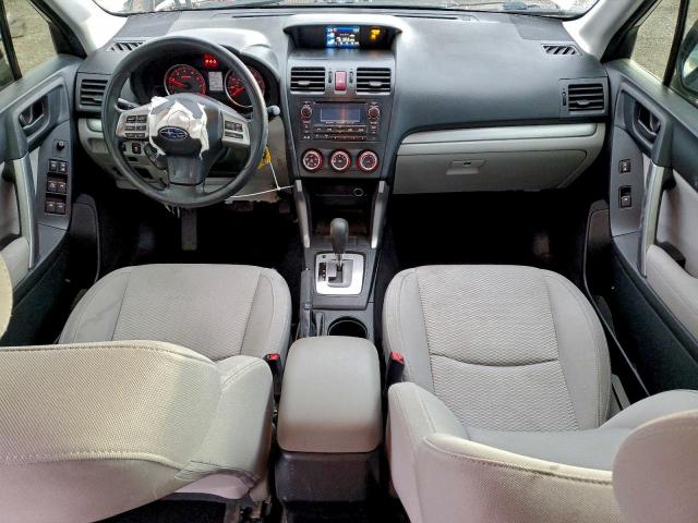 Subaru Forester 2.5i Image 10